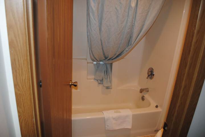 Room 14 of 18