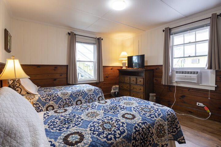 Room 215 of 309