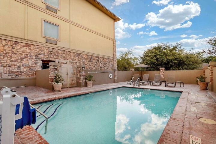 Pool 3 of 41