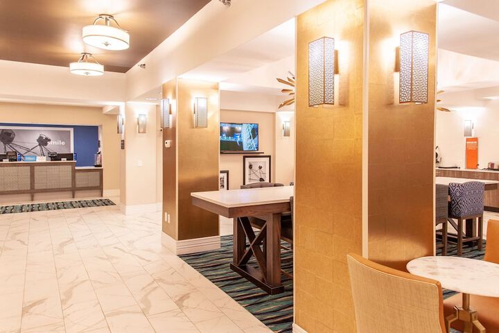 Hampton Inn & Suites Jackson-Coliseum