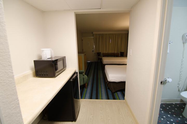 Room 22 of 37
