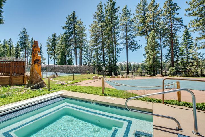 2 Mi to Heavenly Mtn Resort: Retreat w / Sauna!