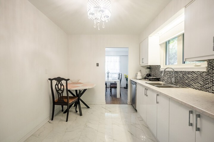 GLOBALSTAY Cozy 4 Bedroom House