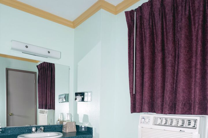 Room 50 of 56
