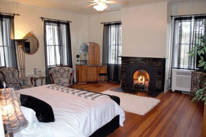 THE LAURENTIDE INN