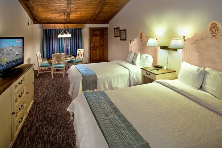Helendorf River Inn Suites & Conference Center