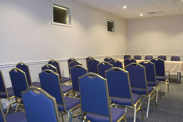 Room 5 of 27