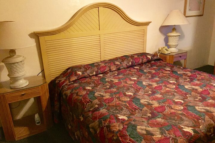 Room 13 of 24