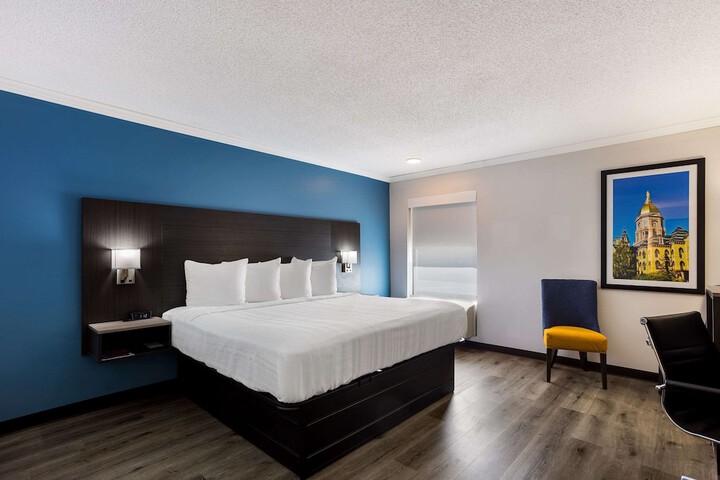 Room 20 of 40