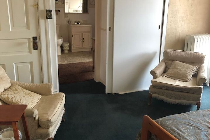 Room 18 of 44