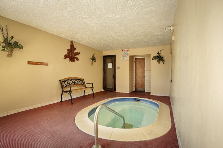 Pool 6 of 59