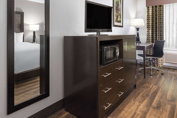 Room 22 of 41