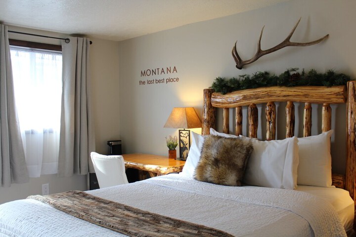 Room 37 of 43
