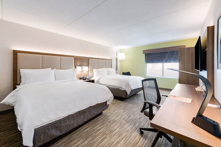 Room 40 of 64
