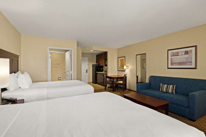 Room 15 of 35