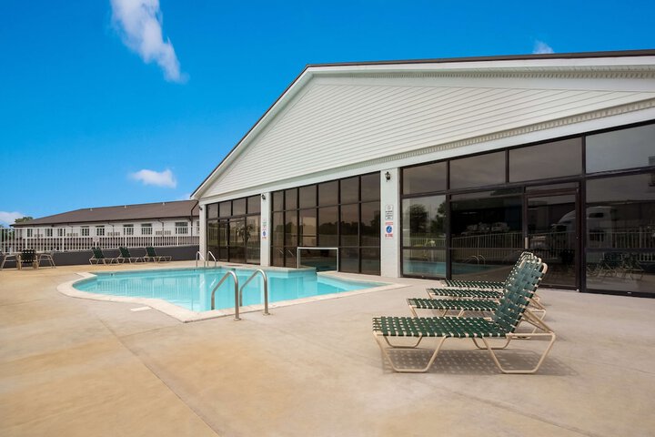 Pool 4 of 31
