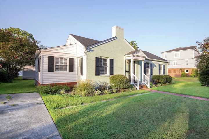 Waterfront Edenton Bay Cottage - Walk to Dtwn