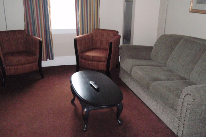 Room 19 of 51