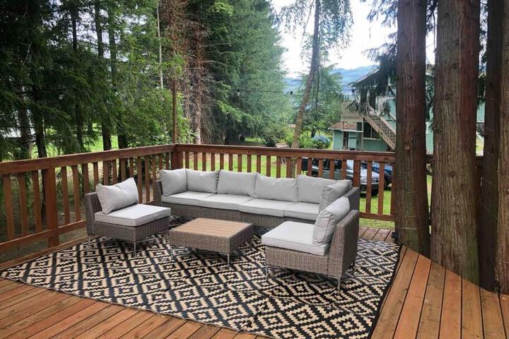 Riverfront Getaway on the Wild and Scenic