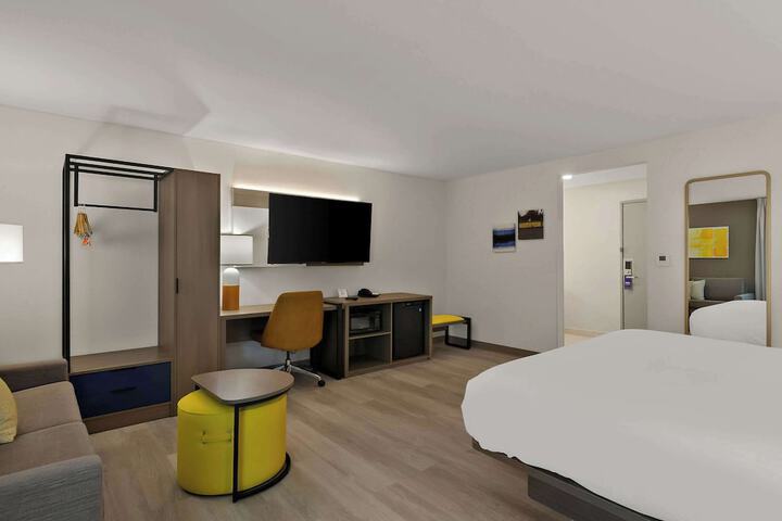 Room 31 of 41