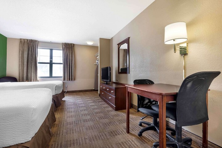 Room 16 of 30