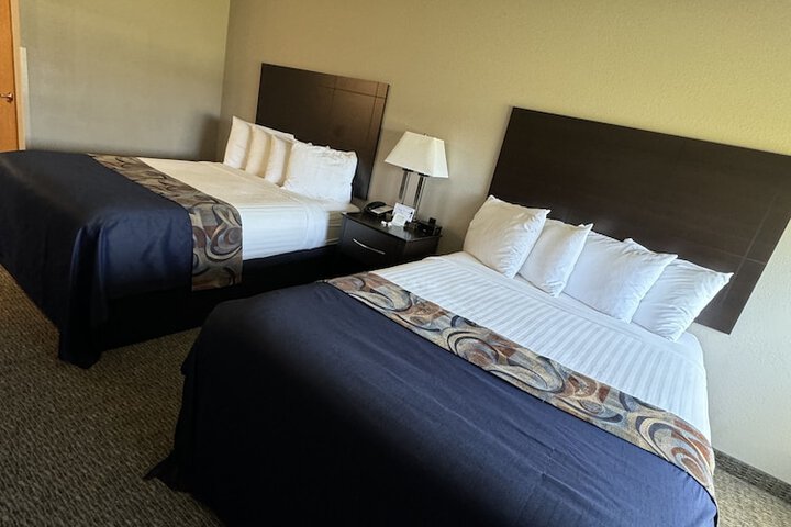 Room 9 of 25