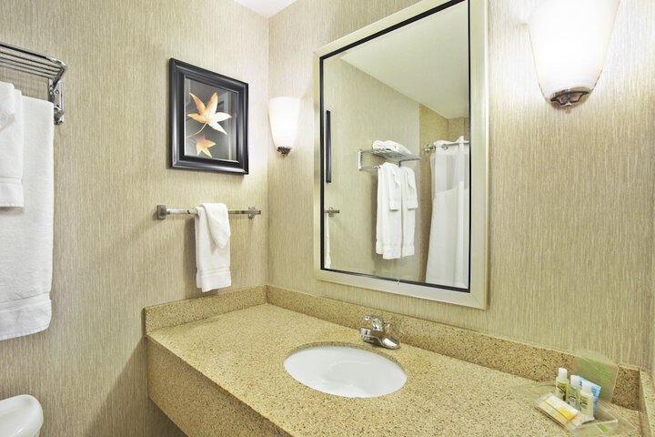 Room 14 of 31