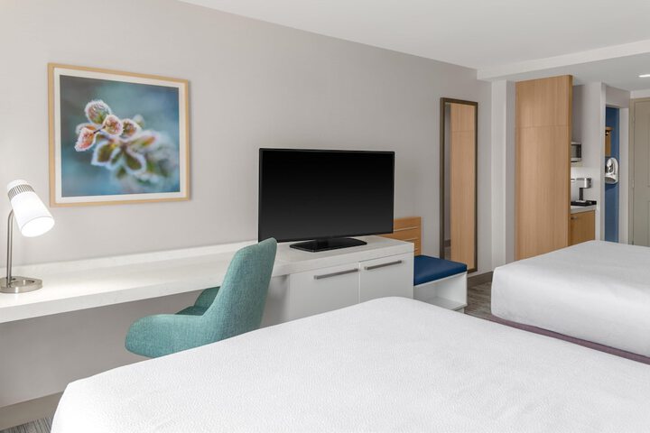 Hilton Garden Inn Queens / JFK Airport