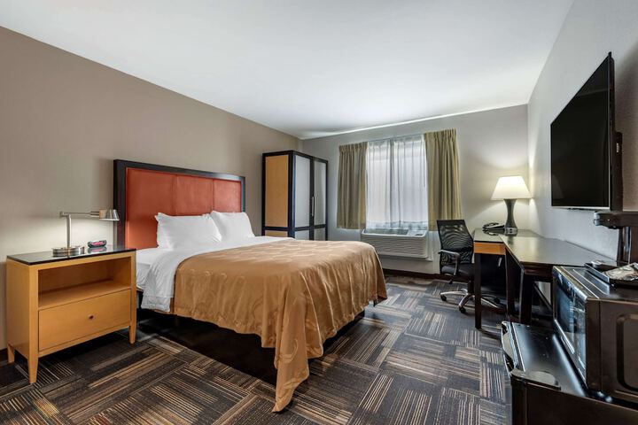 Room 18 of 39