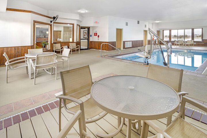 Pool 5 of 42