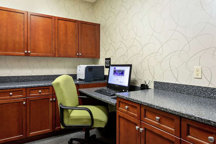 Business Center 23 of 23