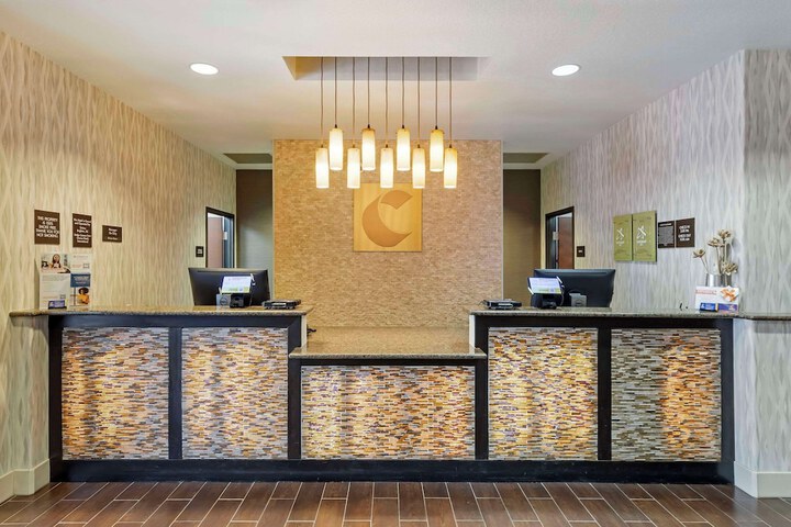 Comfort Inn & Suites Brighton Denver NE Medical Center