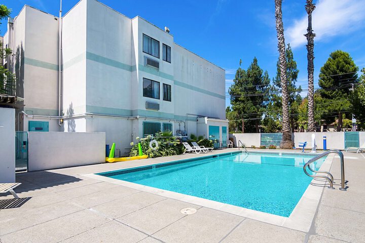 Pool 7 of 39