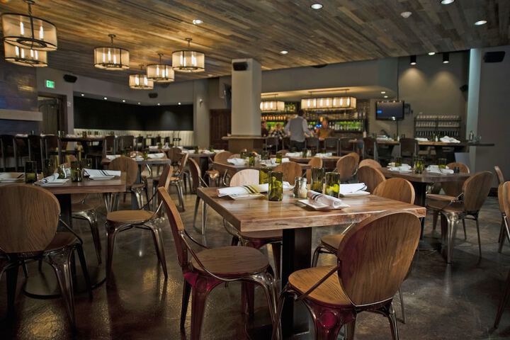 Dining 136 of 168
