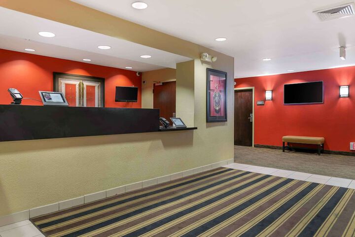 Hotel Interior 11 of 36