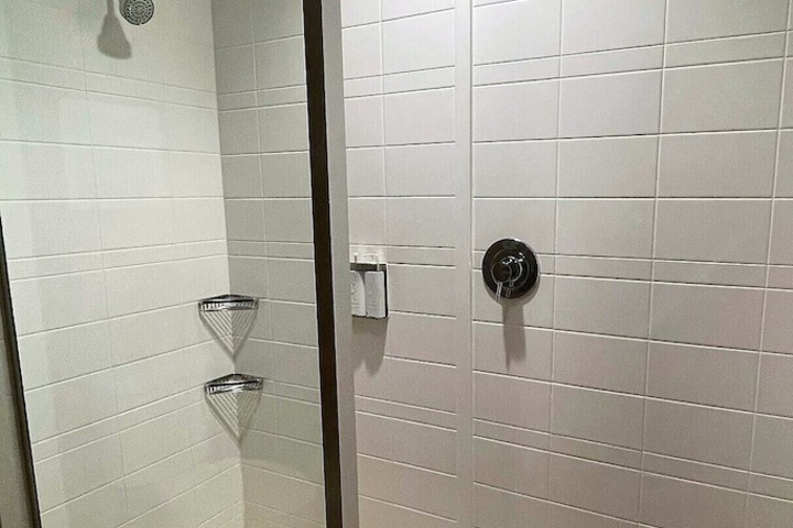 Room 17 of 57
