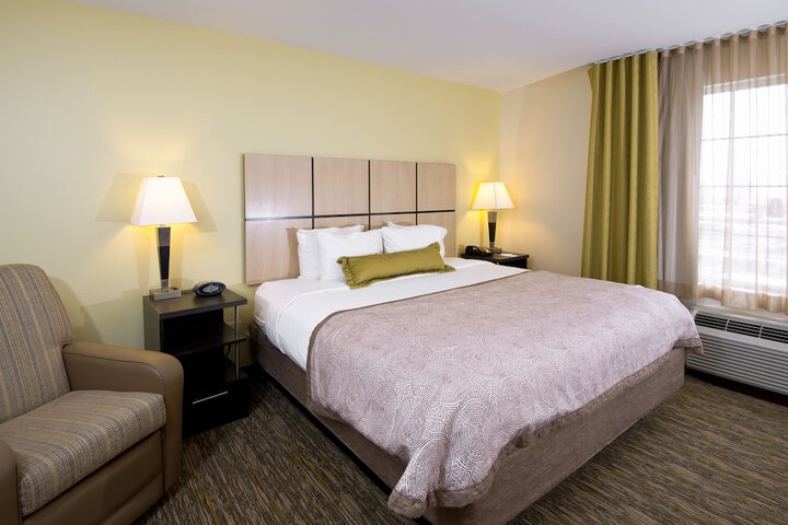 Room 12 of 24