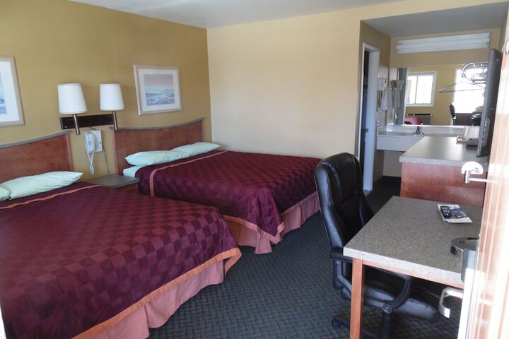 Room 9 of 33
