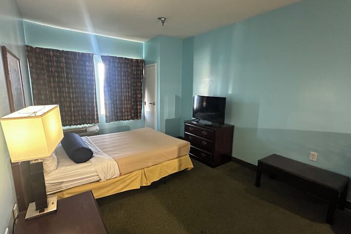 Room 22 of 41