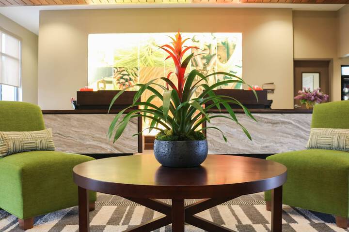 Hotel Indigo Traverse City by IHG