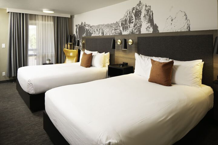 Waypoint Hotel