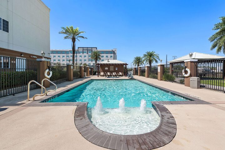 Pool 3 of 35