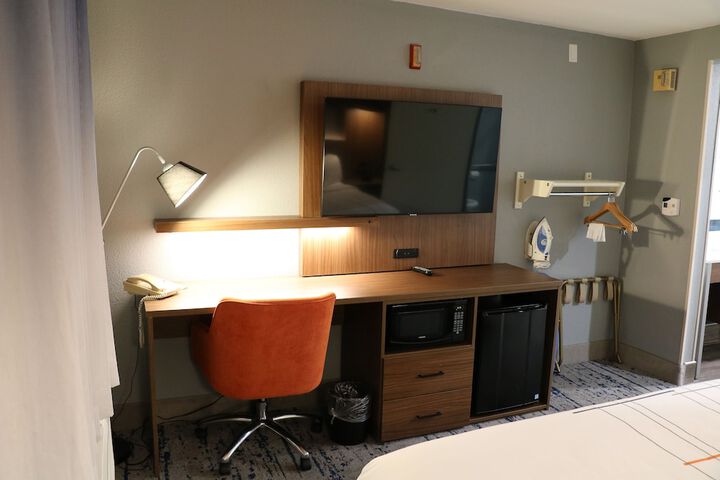Room 26 of 53