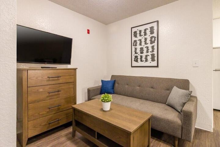 Room 18 of 20