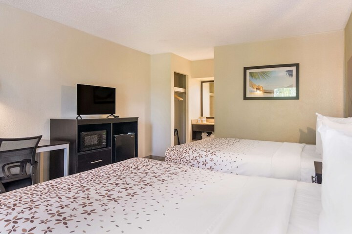 Room 20 of 23