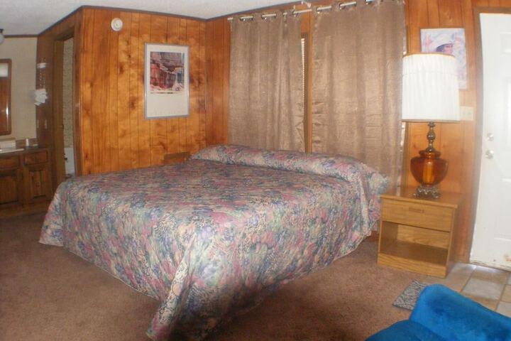 Room 18 of 21