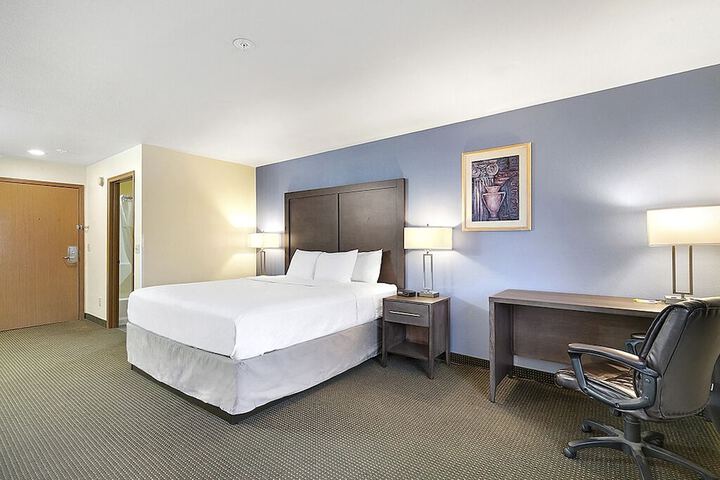 Room 21 of 35