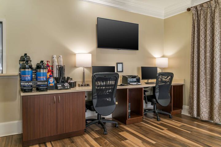 Business Center 40 of 40