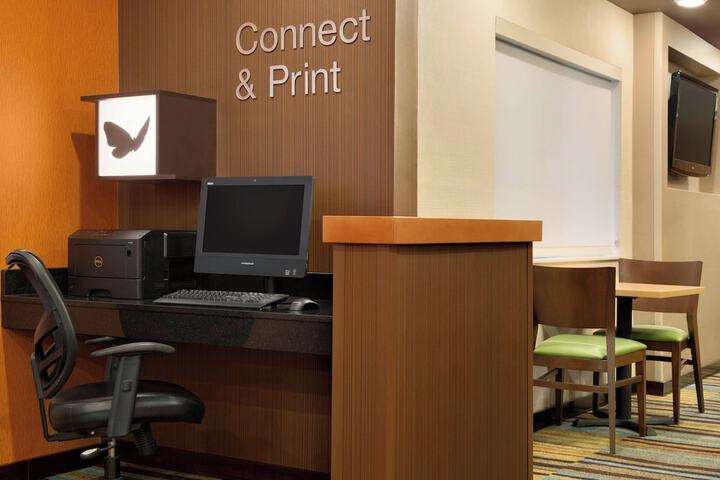 Business Center 26 of 26