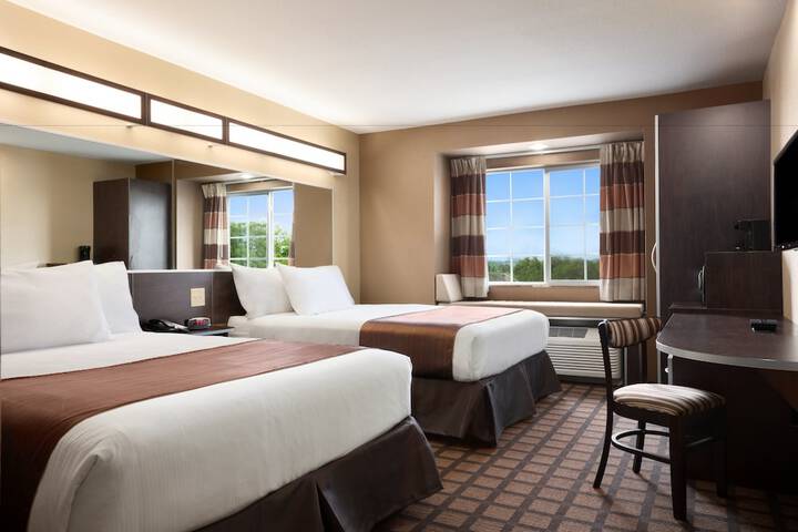 Microtel Inn & Suites by Wyndham Pearl River / Slidell